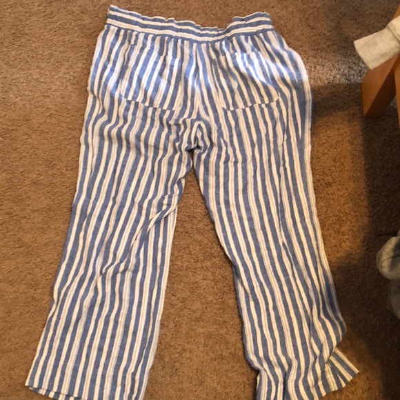 Super comfy, flowy pants - Picture 2 of 2